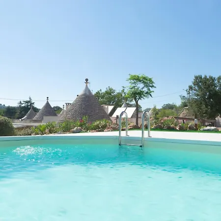 Trulli Cesare With Exclusive Pool Locorotondo